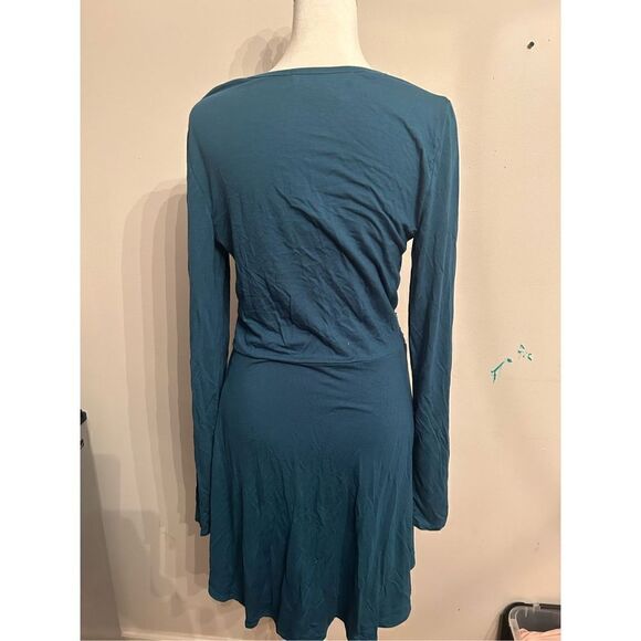 FREE PEOPLE FP BEACH Soft Stretch Faux Wrap Swing Dress size Medium - Picture 3 of 7